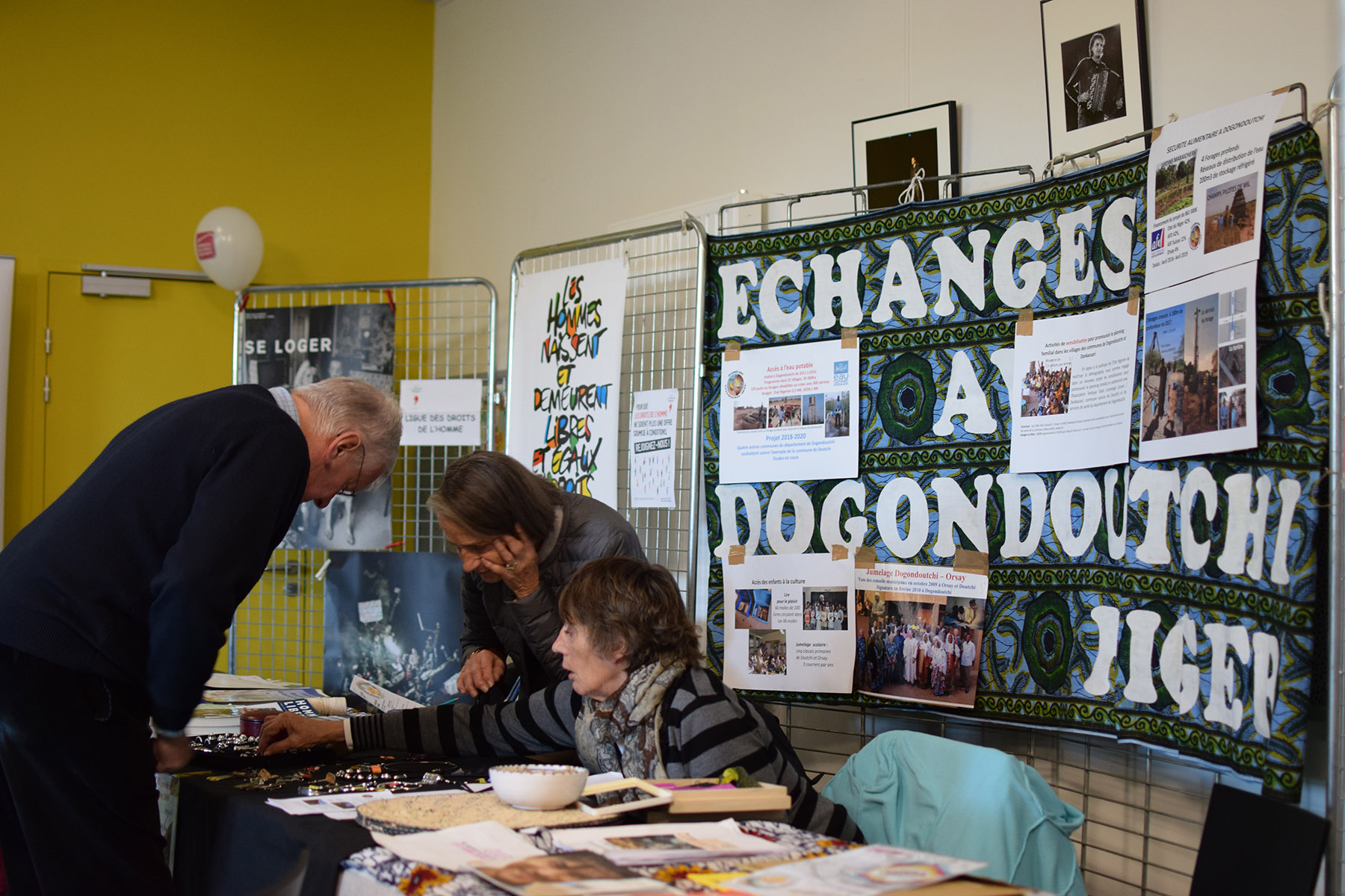 Stand de l'association Dongondoutchi Festisol